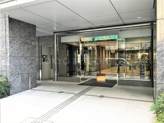 ビルエントランス②