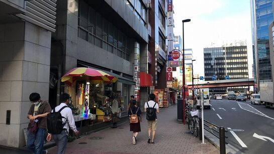 ビル周辺風景②