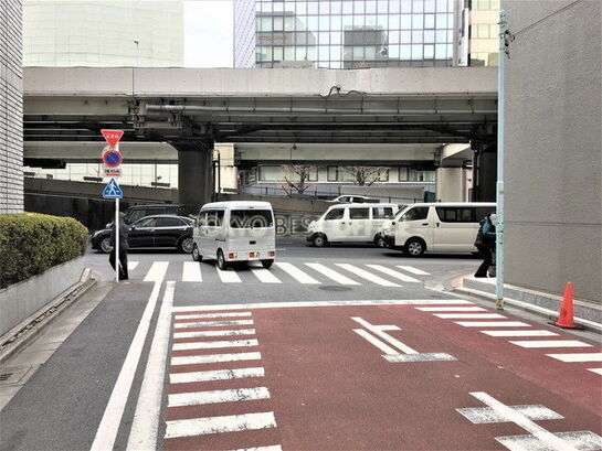 ビル周辺風景④