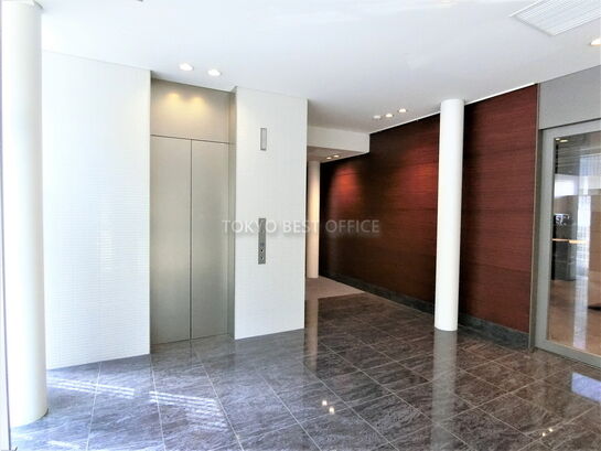 エントランスホール①