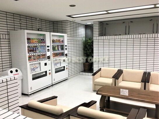 1階エントランス内フリースペース