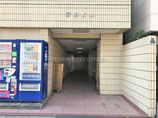 ビルエントランス①