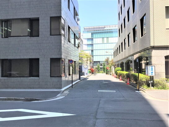 ビル周辺風景③