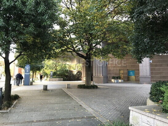 ビル周辺風景②