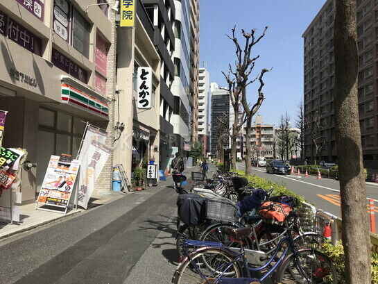 ビル周辺風景②