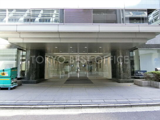 ビルエントランス