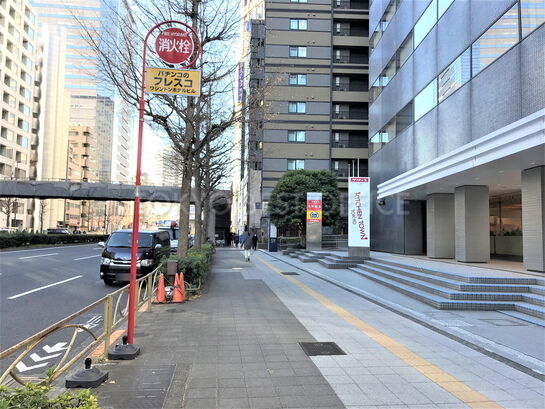 ビル周辺風景③