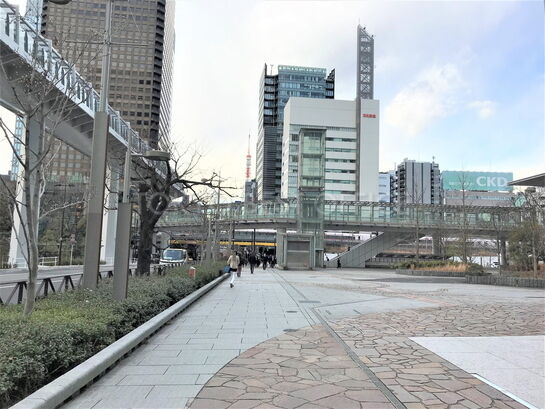 ビル周辺風景⑥