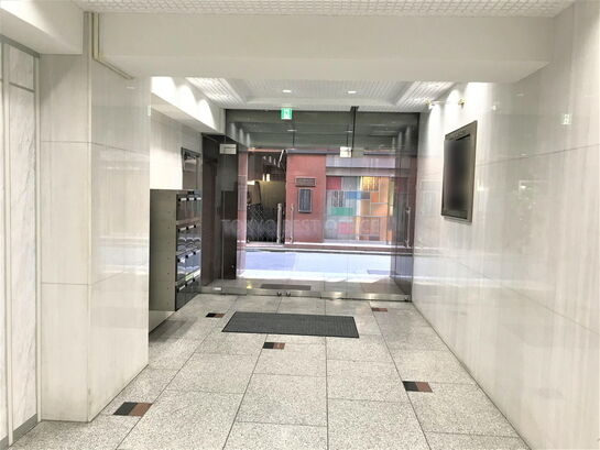 エントランスホール②