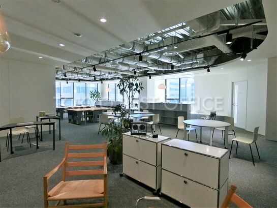 4階ライブオフィス（家具配置例）②