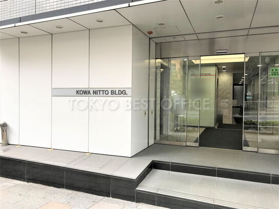 ビルエントランス①