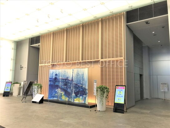 エントランスホール①