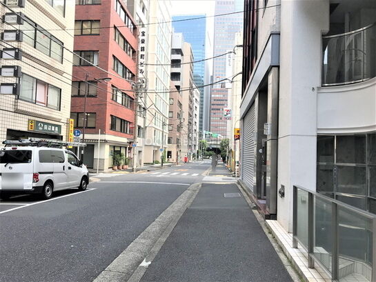 ビル周辺風景②