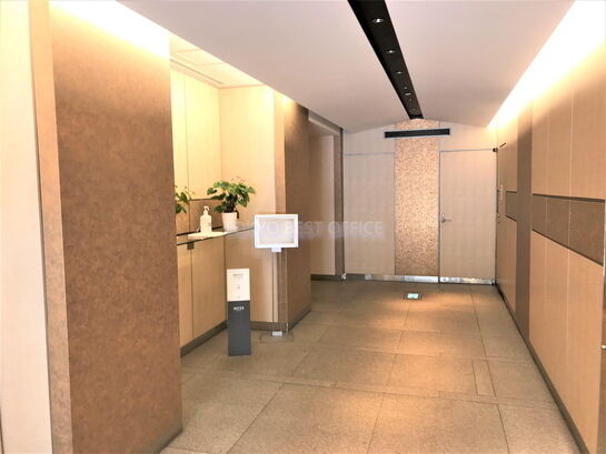 エントランスホール①