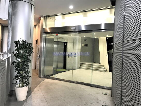 エントランスホール①