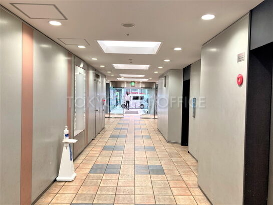 エントランスホール②