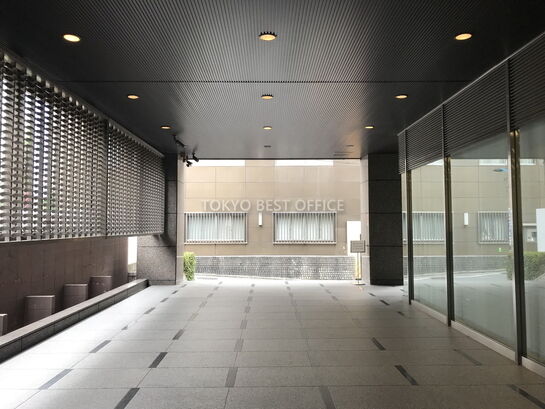 エントランス周辺