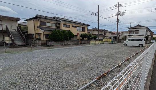 隣地駐車場