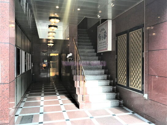 エントランスホール①