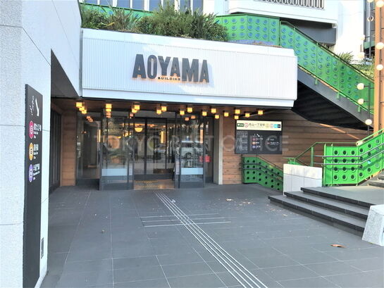 ビルエントランス③