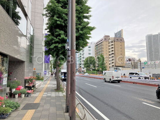 ビル周辺風景②