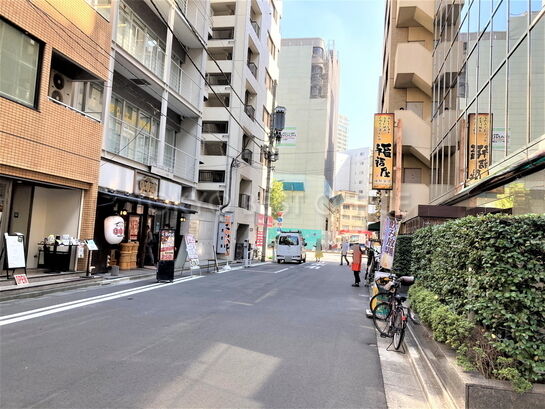 ビル周辺風景②