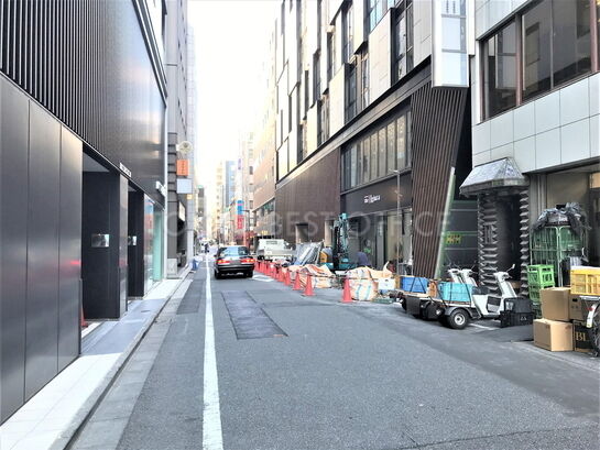 ビル周辺風景①