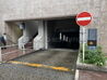 東館側駐車場出口(入口は西館側)